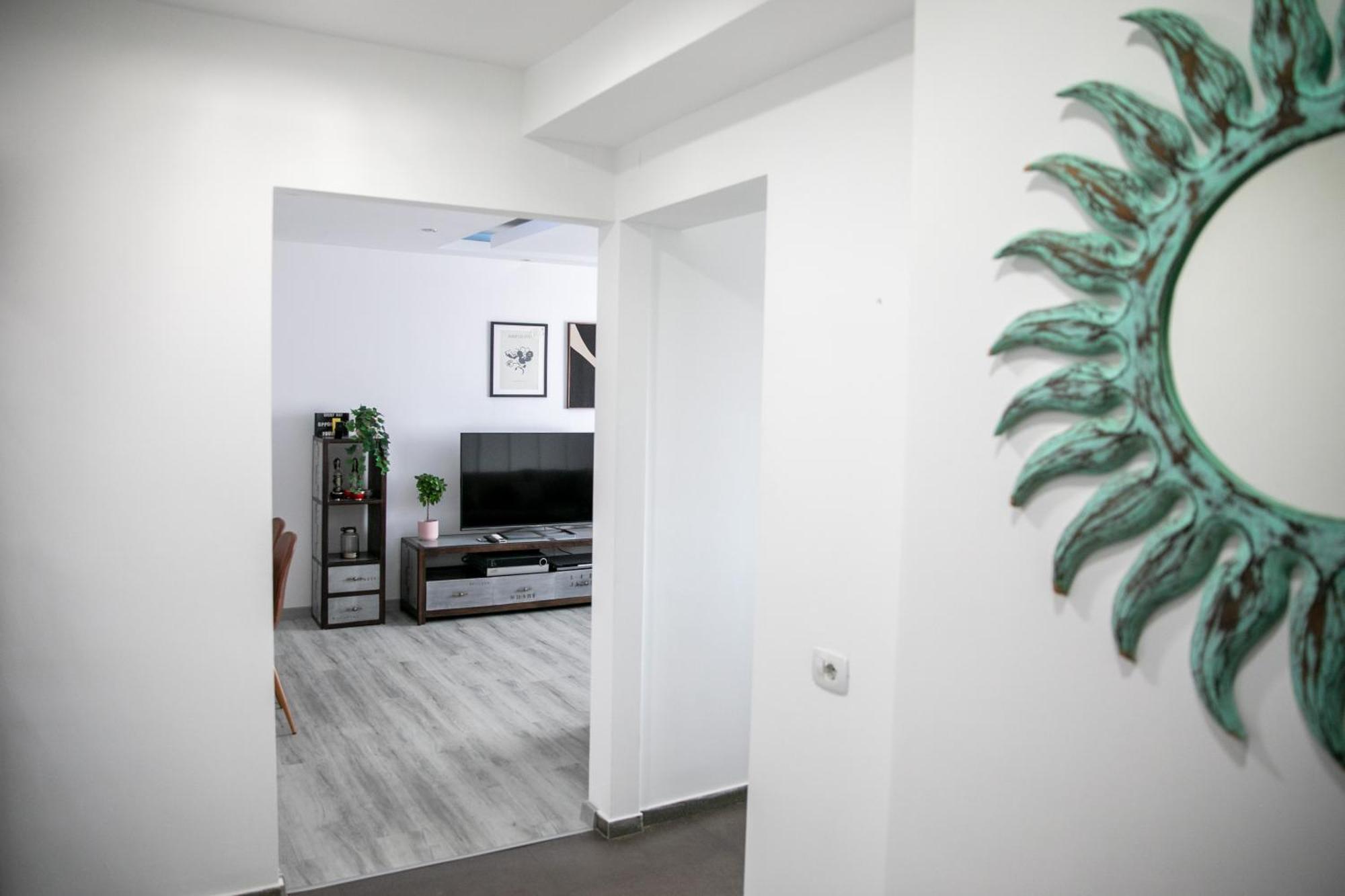 Nicolae Balcescu Dream House Apartment Bucharest Exterior photo