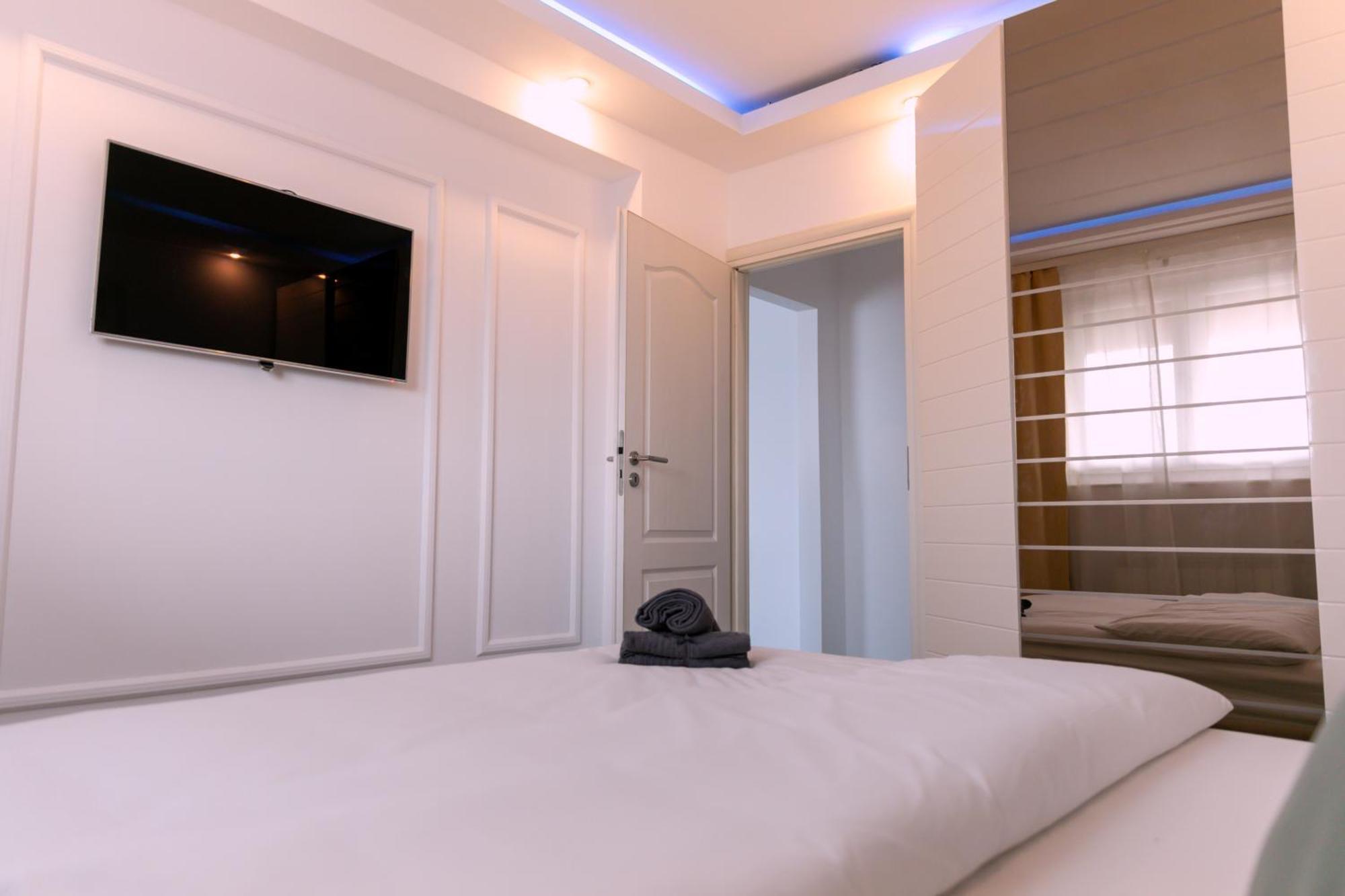 Nicolae Balcescu Dream House Apartment Bucharest Exterior photo